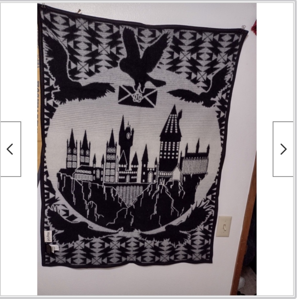 SOLD-Pendleton Harry Potter Hogwarts Blanket - Picture 2 of 4